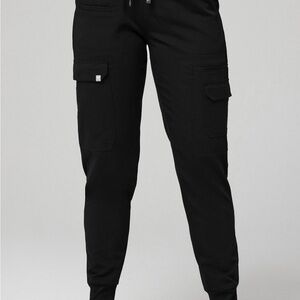 Fabletics evoke cargo scrub jogger